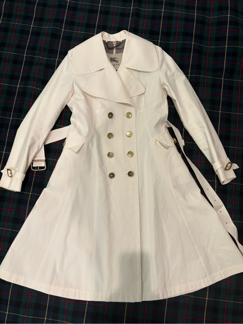 Burberry Off-White Double-Breasted Belted Trench Coat - Picture 3 of 8